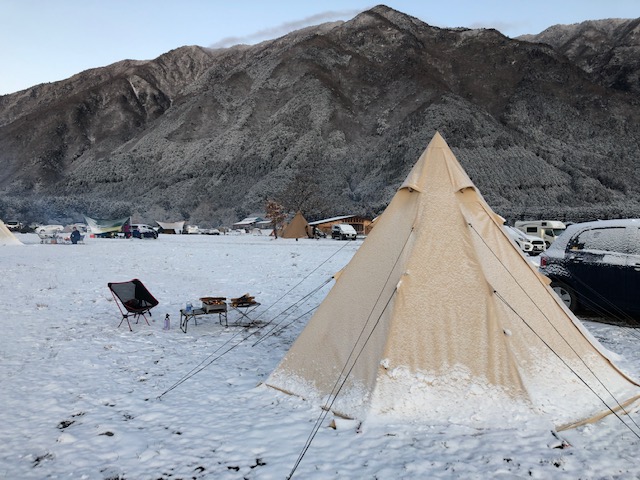 ネヴィスTC徹底レビュー】冬用ソロキャンプテントにハイランダー