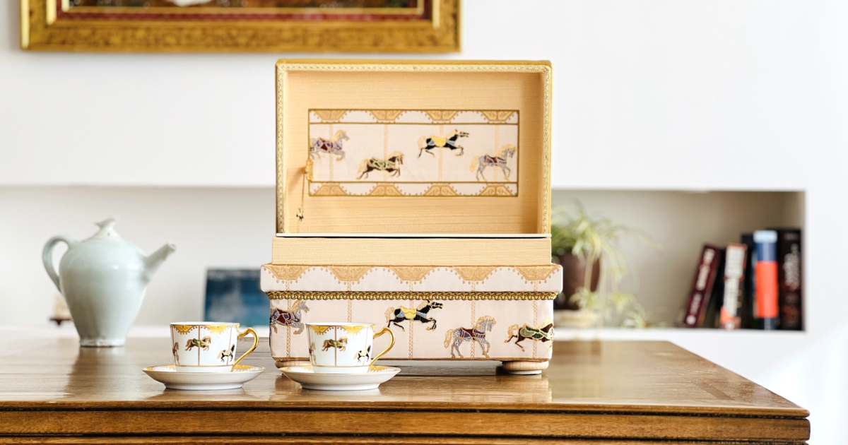 インテリア茶箱と西陣織のコラボレーション No.1 大倉陶園 うまくゆく