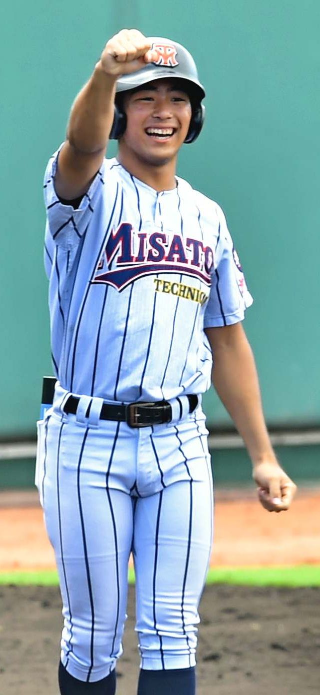 亡き母に沖縄一を誓う 美里工野球部主将・名護良介 | 涙の跡 | 沖縄