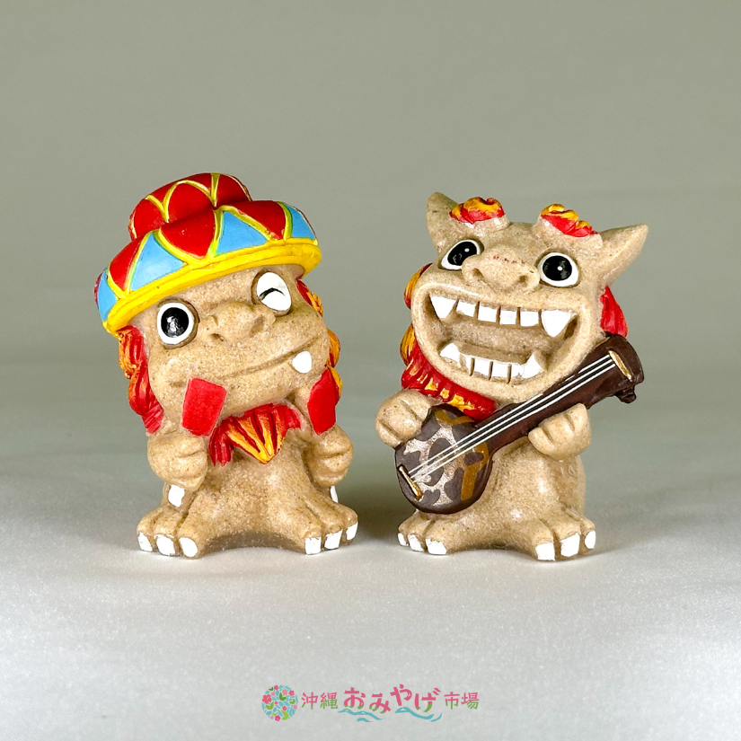 沖縄土産 三線と花笠シーサー (赤・青) 手のひらサイズ ｜ 沖縄