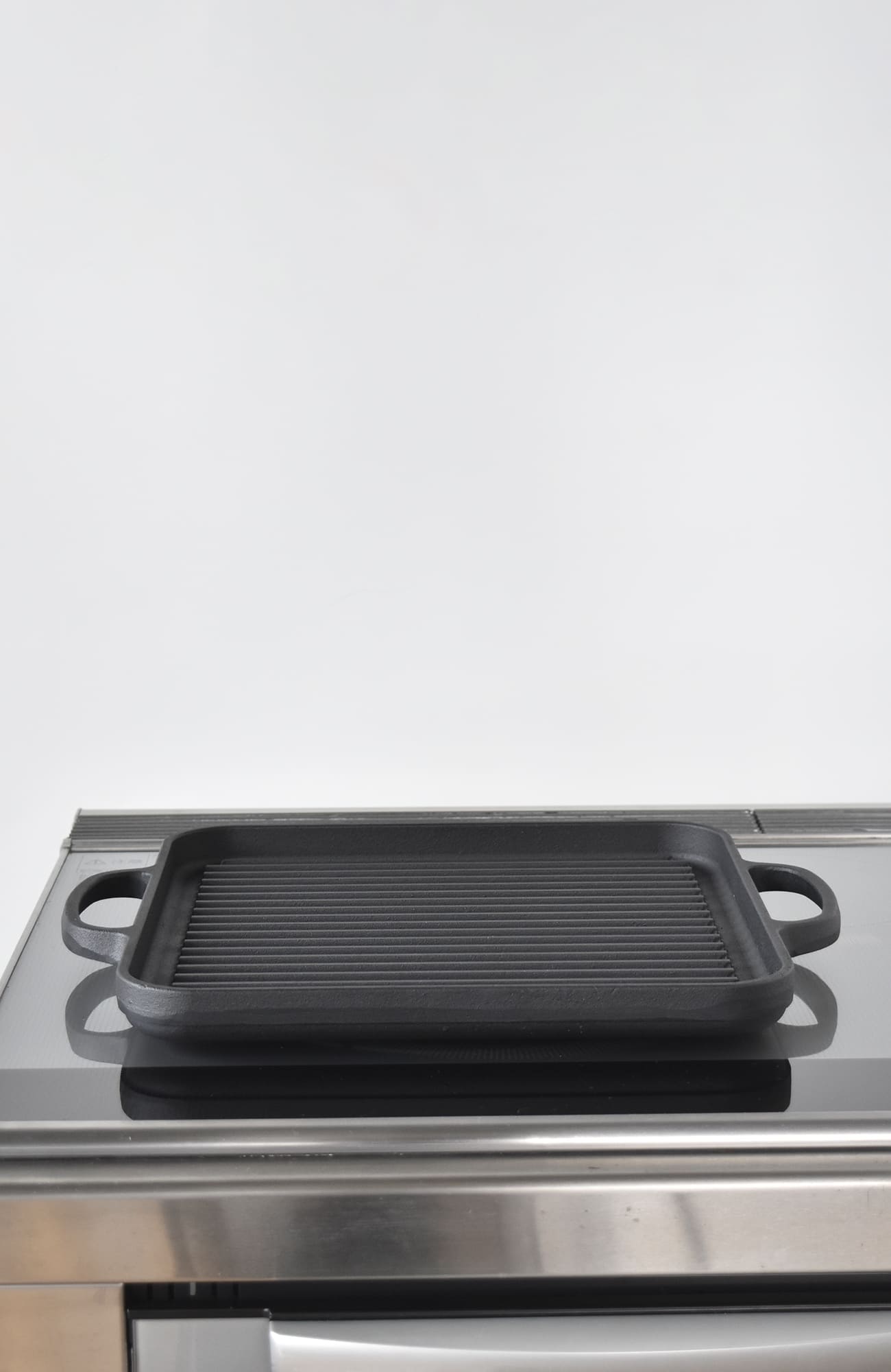 鉄板 グリルディープ 27cm | 南部鉄器の老舗 及源鋳造 OIGEN 公式