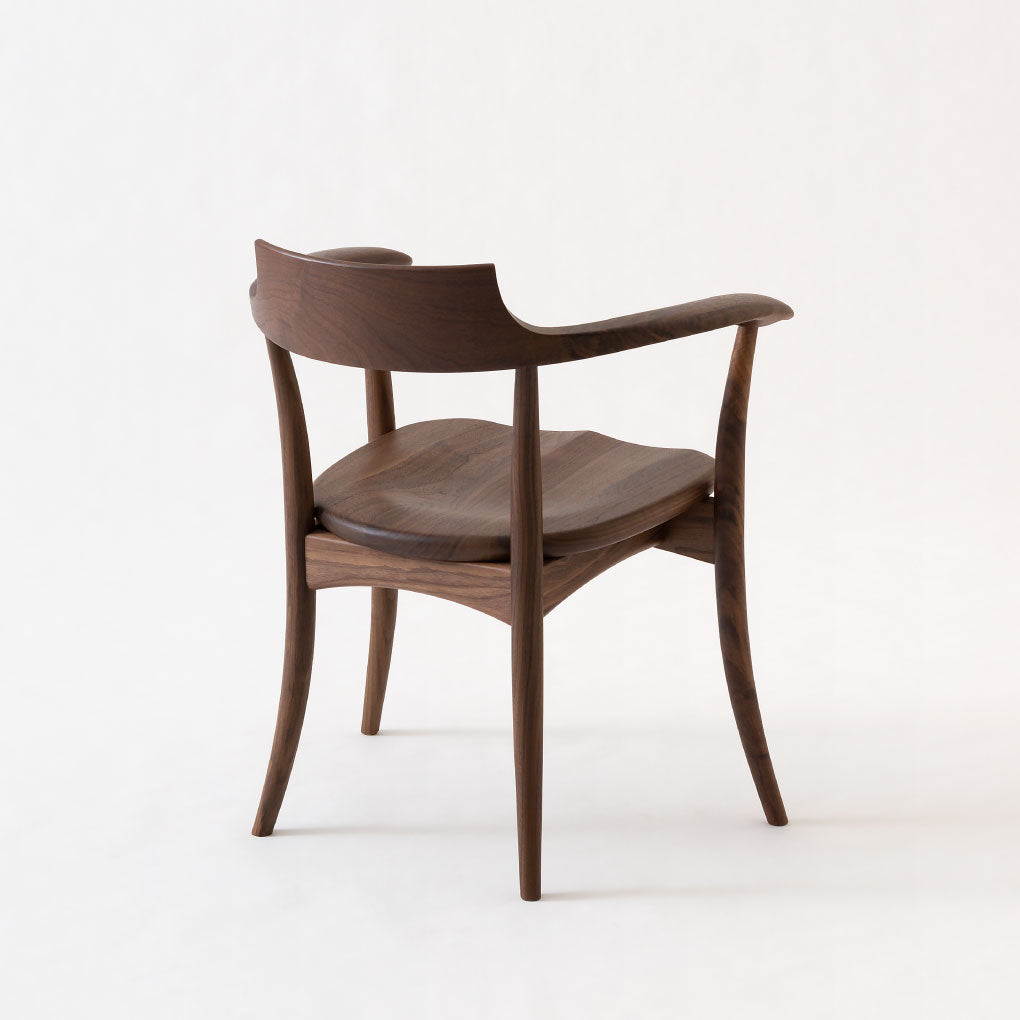 Crescent Crafted Arm Chair – OOKKUU