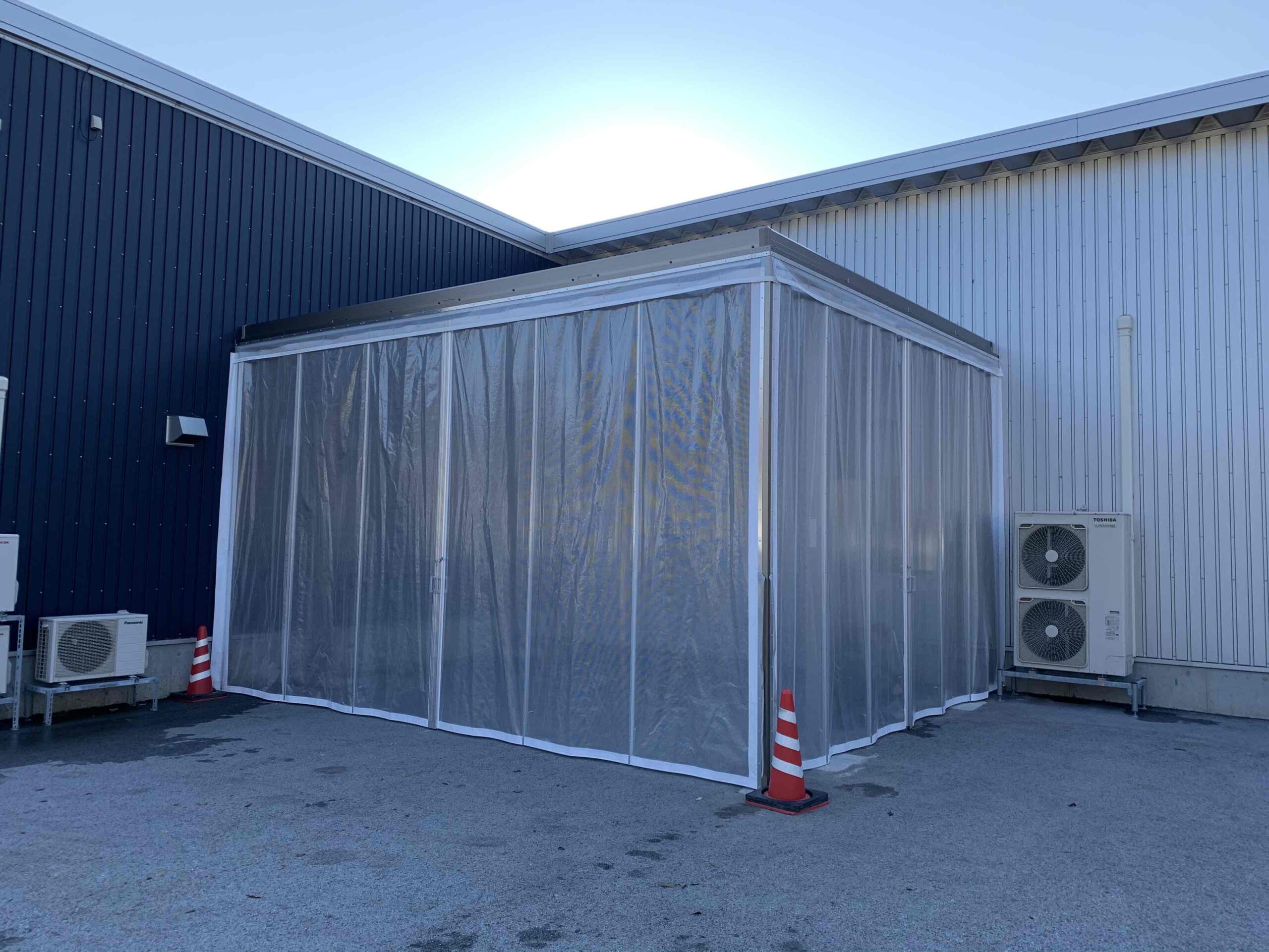 芯材入カーテン 糸入りビニール | 長浜市で発想力と技術力で製品づくり