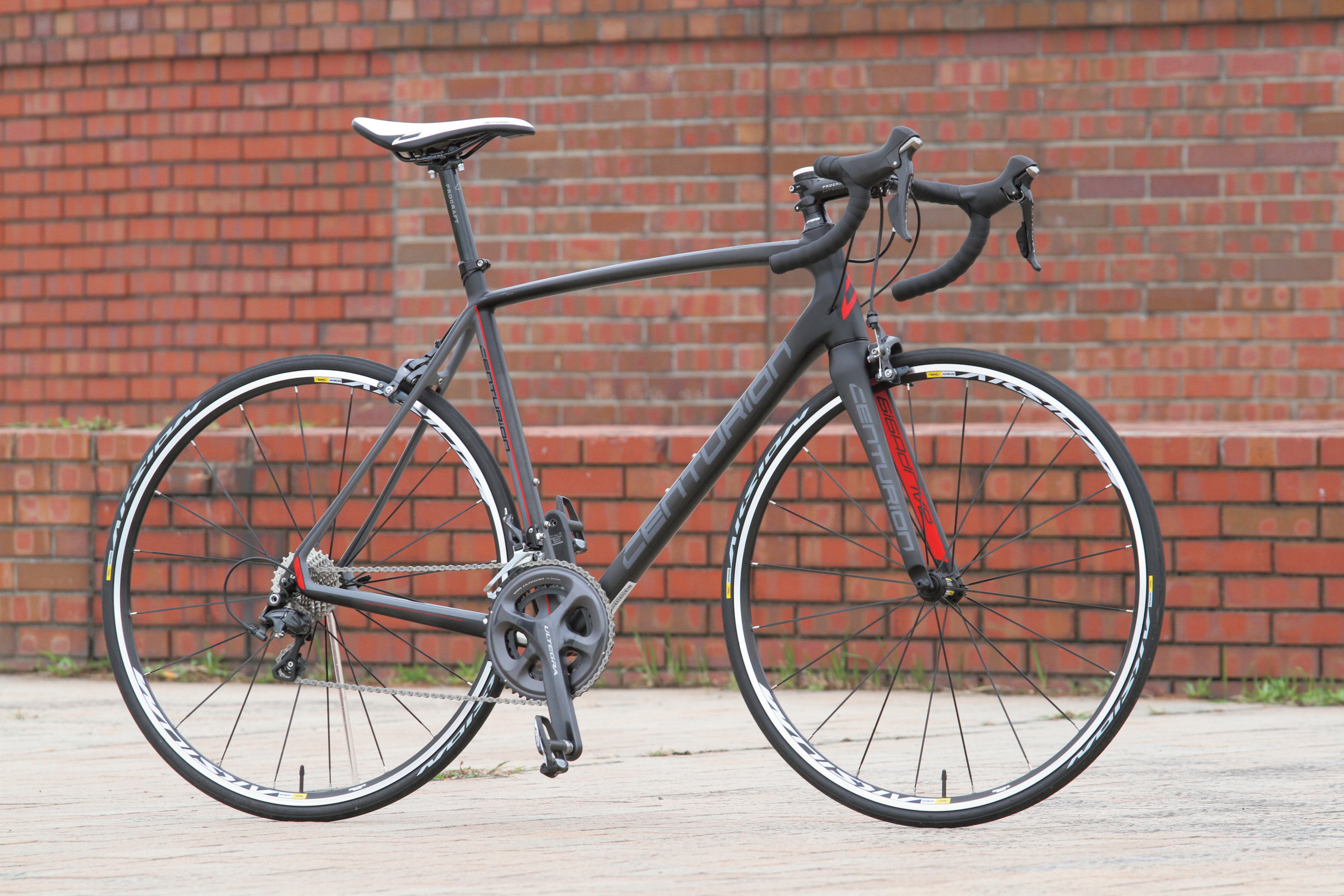 好バランスのミッドレンジ。センチュリオン・ギガドライブ4200