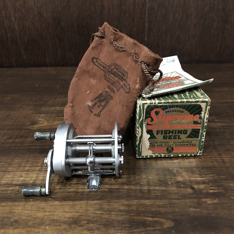 Pflueger Supreme 1573 Direct Bait Reel With Box Pouch Paper
