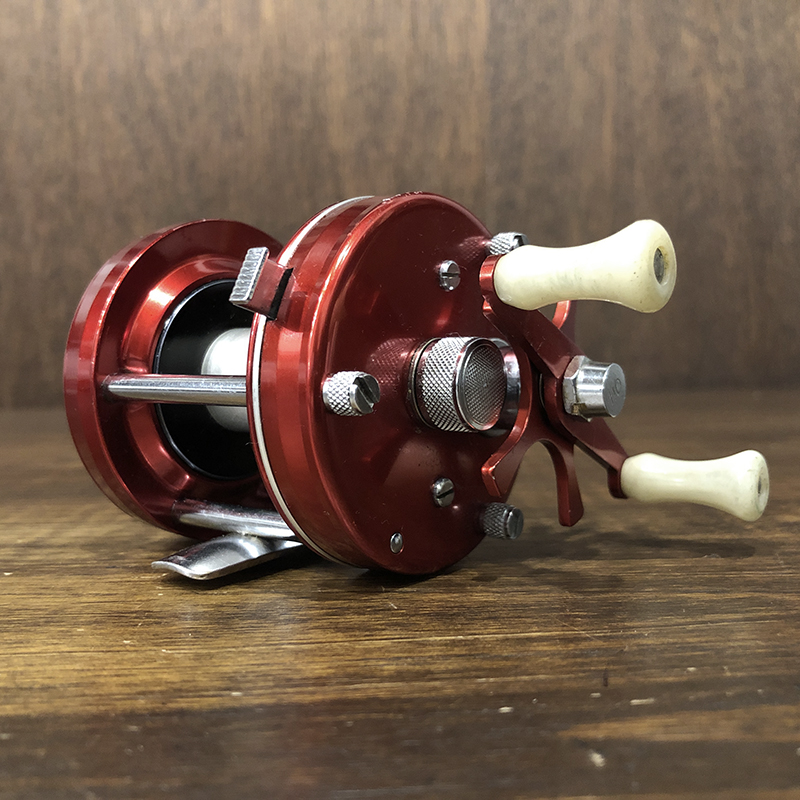 Abu Ambassadeur 5000 Red Bait Casting Reel 770405 アブ