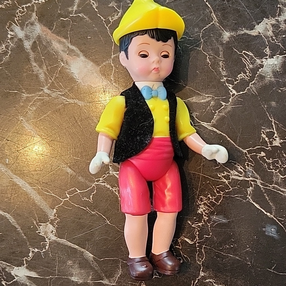 2004 Mcdonald'S Happy Meal Toy Madame Alexander Pinocchio Doll