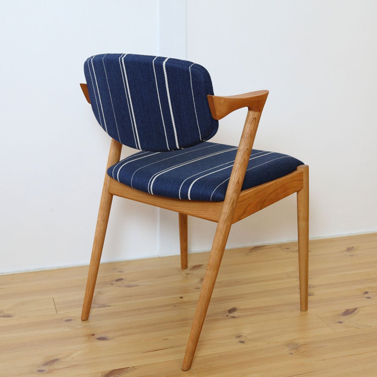 No.42チェア｜宮崎椅子製作所｜カイ・クリスチャンセン – カチート