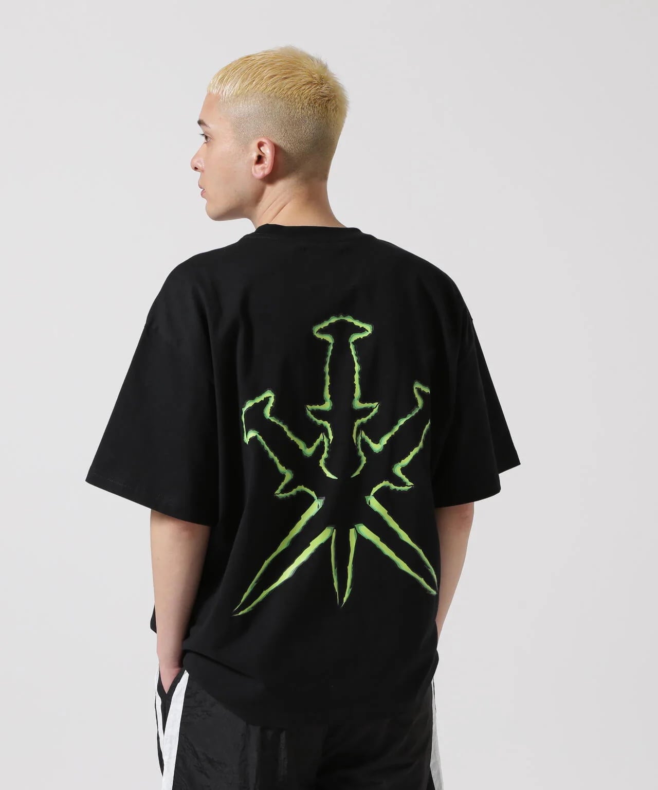 UNKNOWN LONDON/アンノウンロンドン/MONSTER DAGGER GRAPHIC TEE(M
