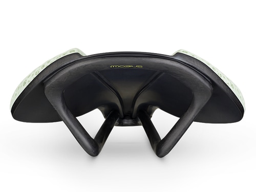 対面販売限定 】fi'zi:k ( フィジーク ) サドル VERSUS EVO ANTARES 00