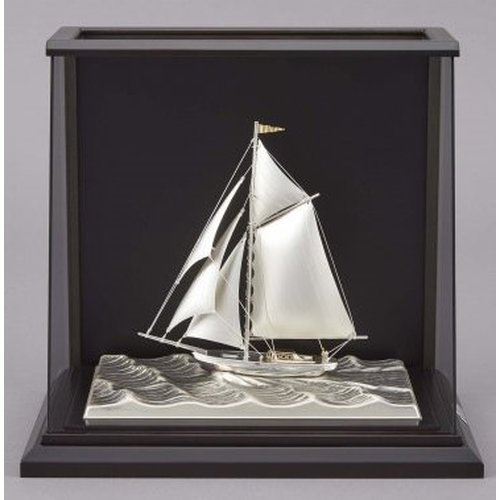 武比古 純銀製置物 ヨット 5号 スロープケース [1110310501