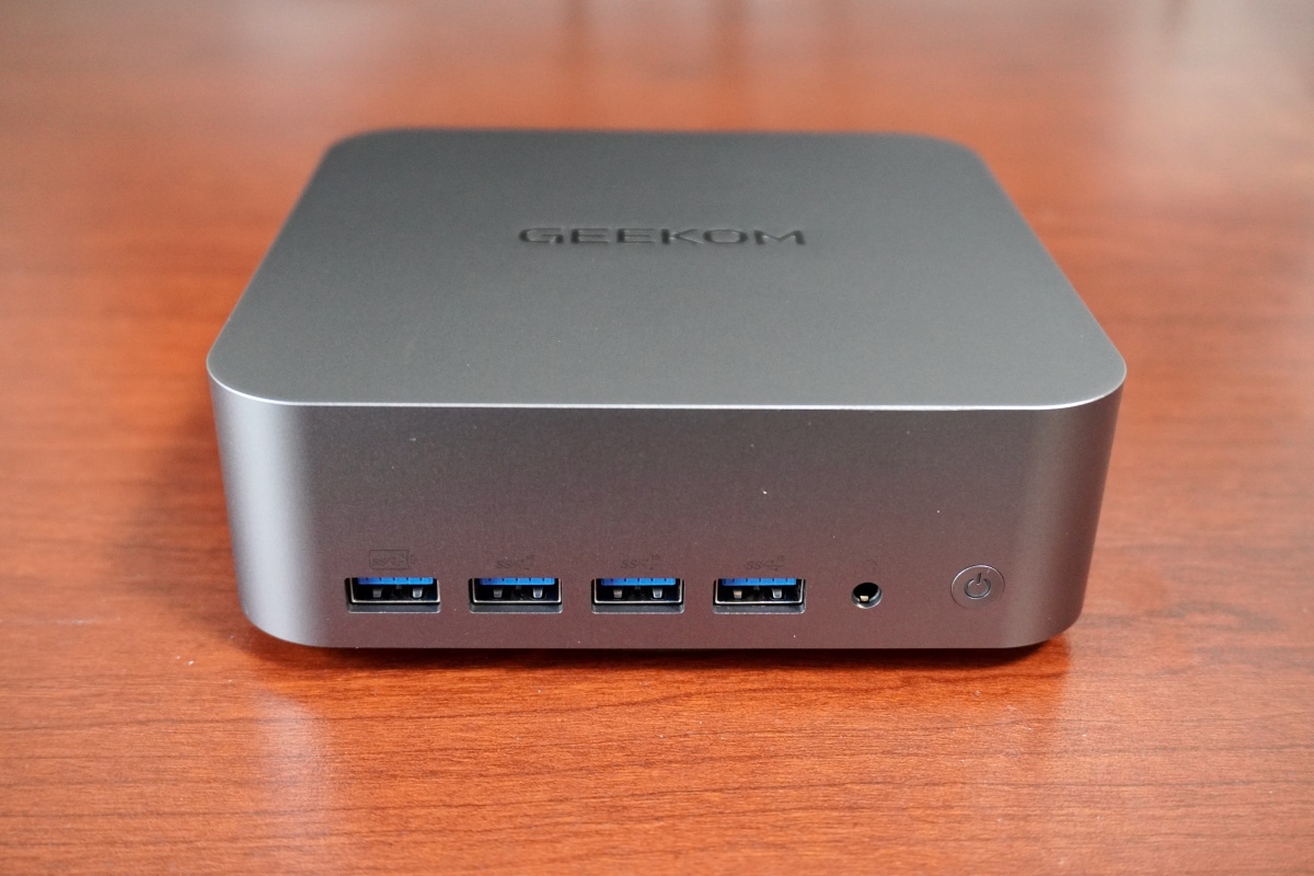 GEEKOM GT1 Mega レビュー：Core Ultra 9 185H・32GB・2TBを手のひら