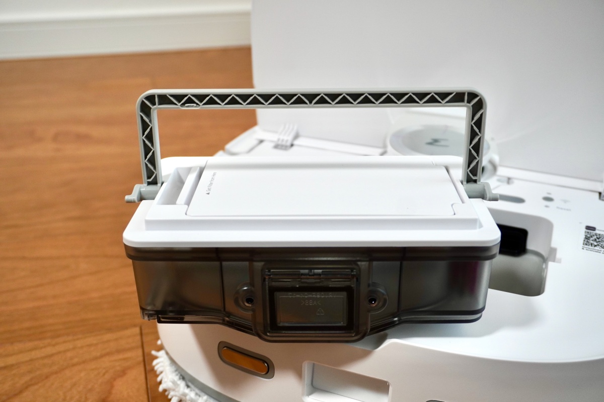 Eureka J12 Ultra レビュー：ゴミの自動吸引・水拭き・モップの自動