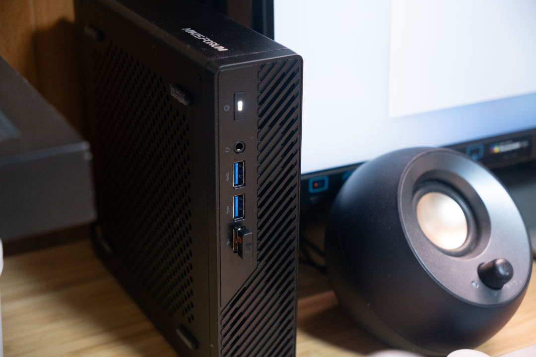 Minisforum MS-A2 レビュー：AMD Ryzen 9 9955HX搭載の拡張性に優れた