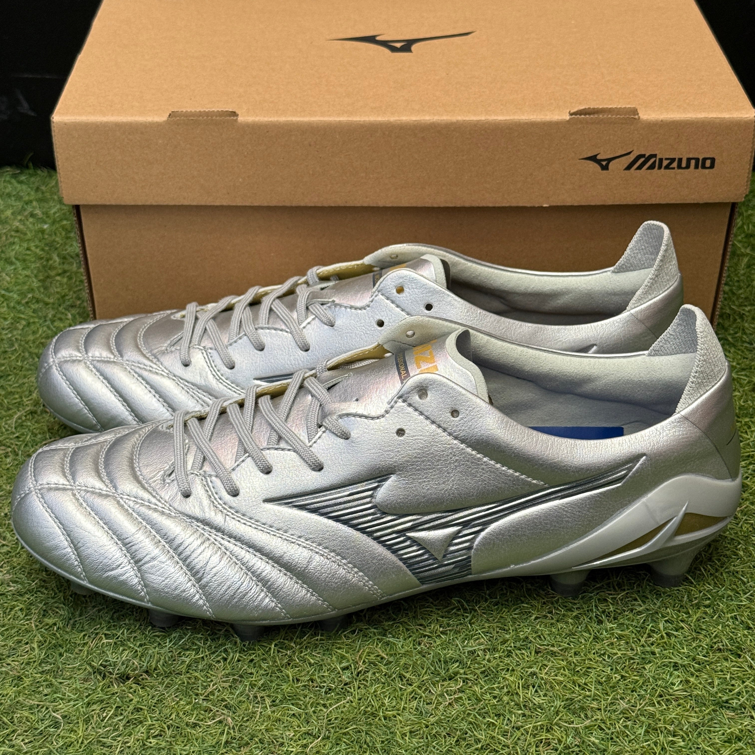 日本未発売 モレリアネオ4 エリート P1GA253204 Morelia Neo4 elite