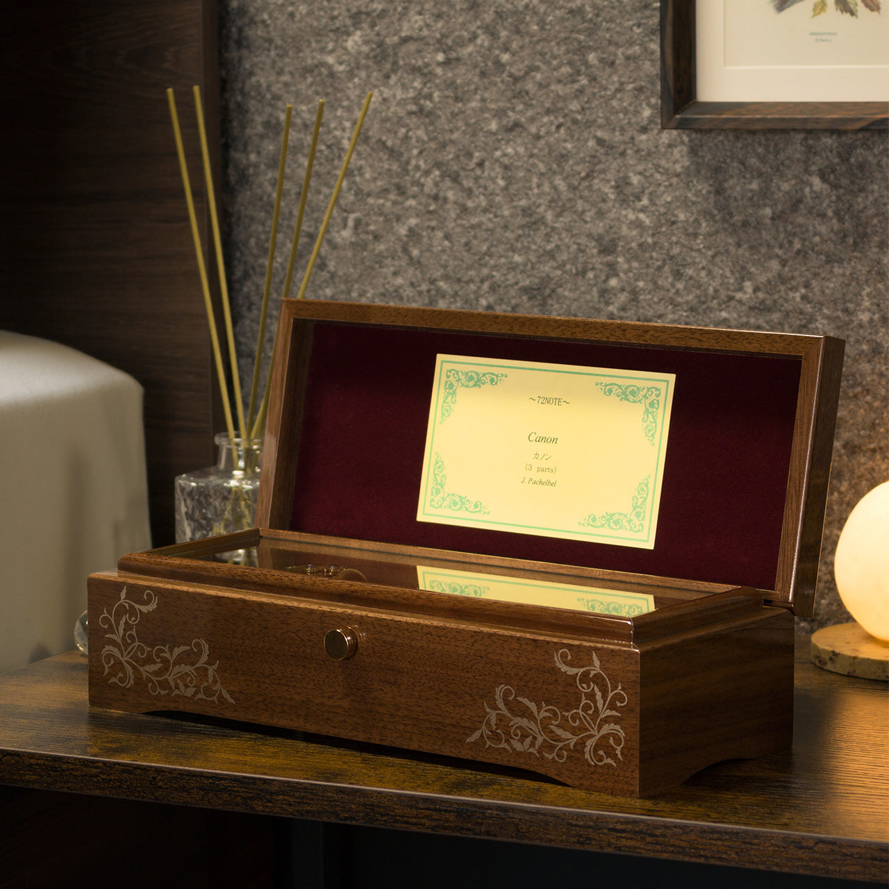 曲が選べる・誕生日に人気】72弁 鏡面仕上げ ウォールナット｜高級