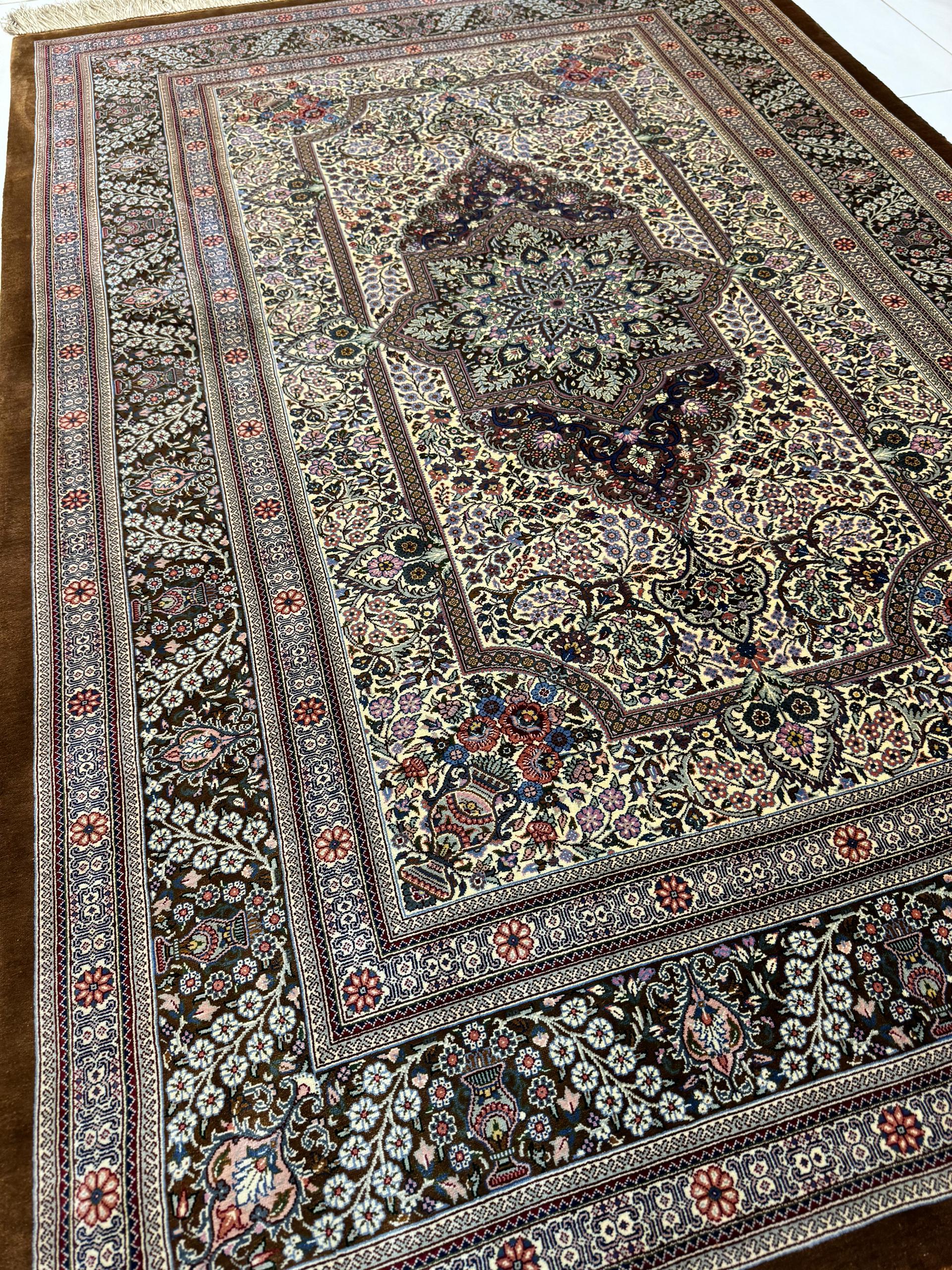 高級ペルシャ絨毯クム産シルク100％ ノウリ工房 152×104cm（FN-10004