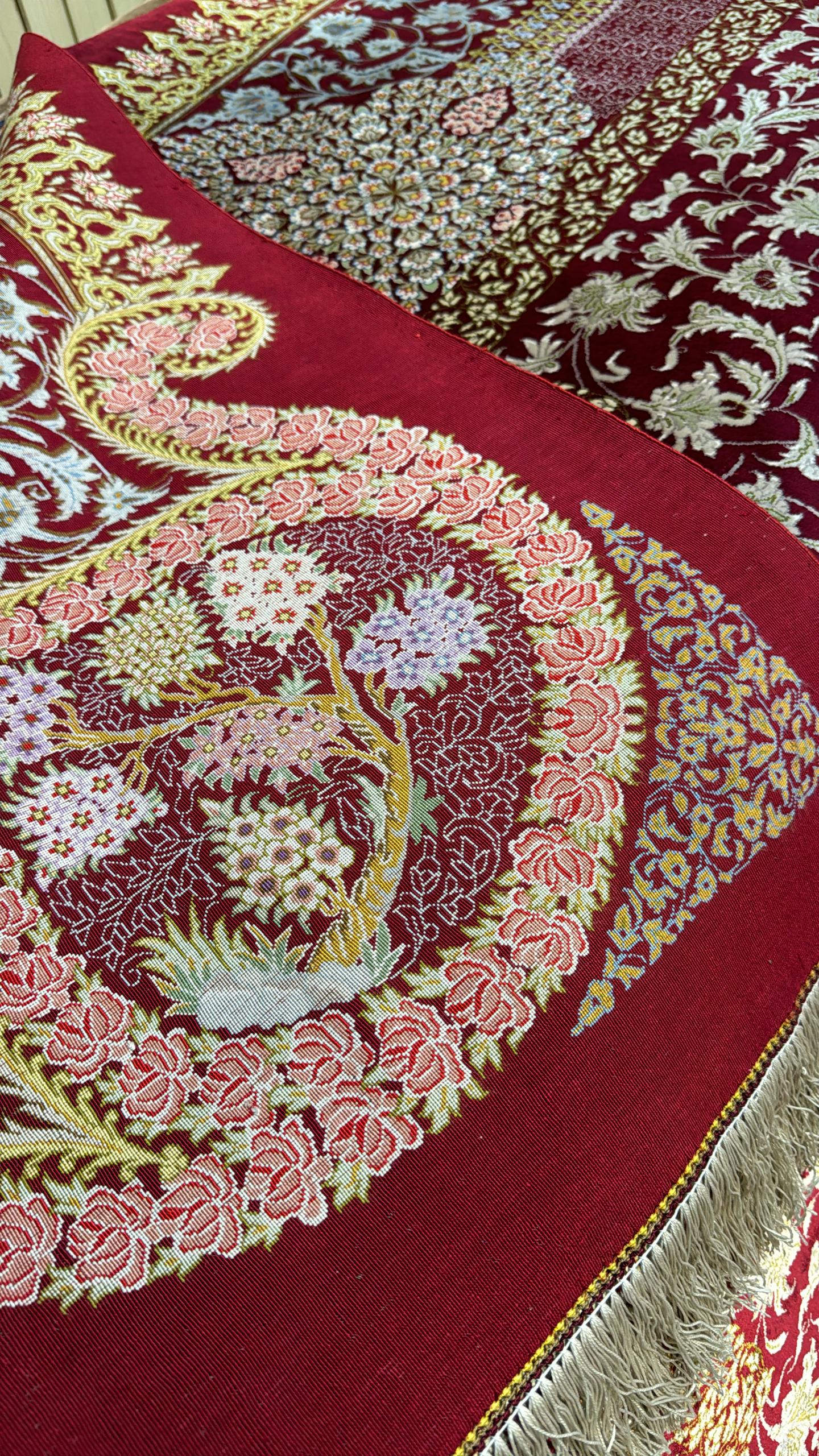 最高級 ペルシャ絨毯シルク イラン クム産 約225万ノット153×226cm