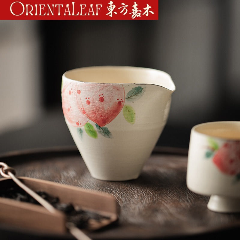 釉上桃模様の陶器公平杯 – Orientaleaf