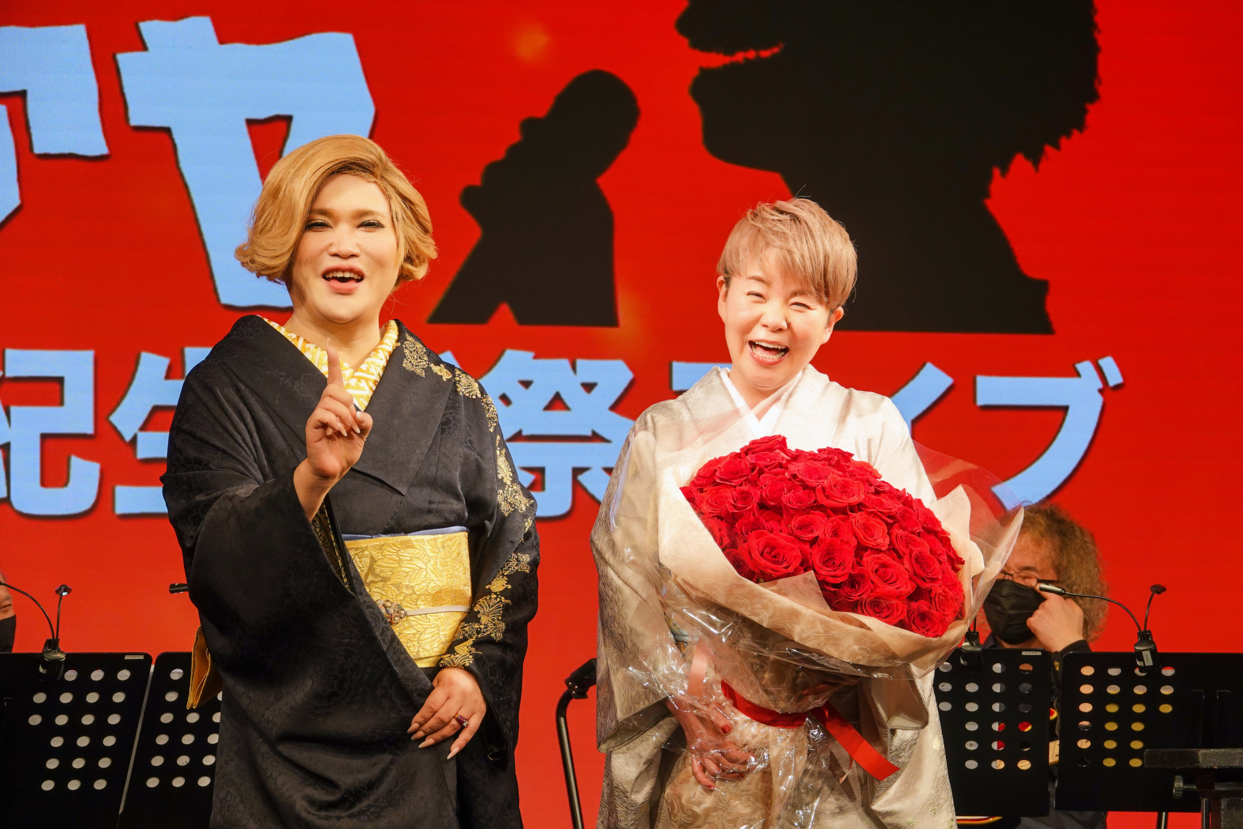 歌怪獣”島津亜矢が「半世紀誕生祭ライブ」を収録。IKKOも乱入（？）し