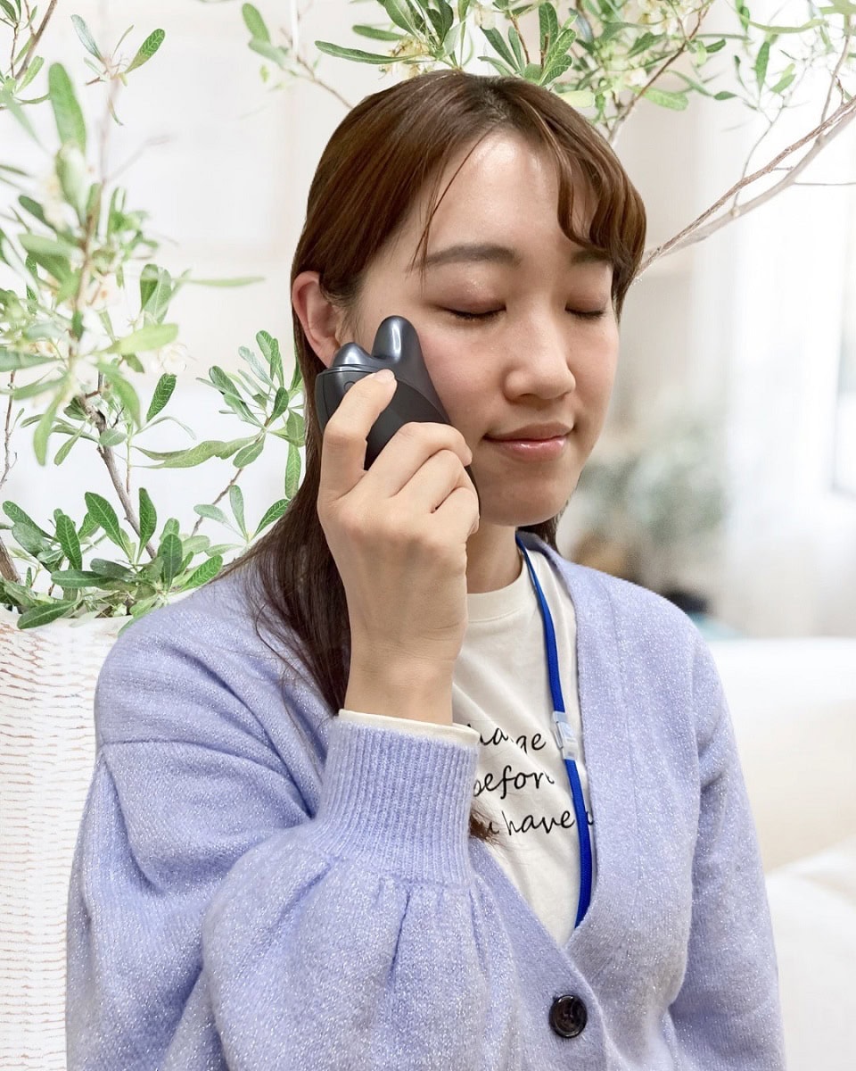 EMS×温感で全方位リフトケア！ パナソニックの【バイタリフト かっさ