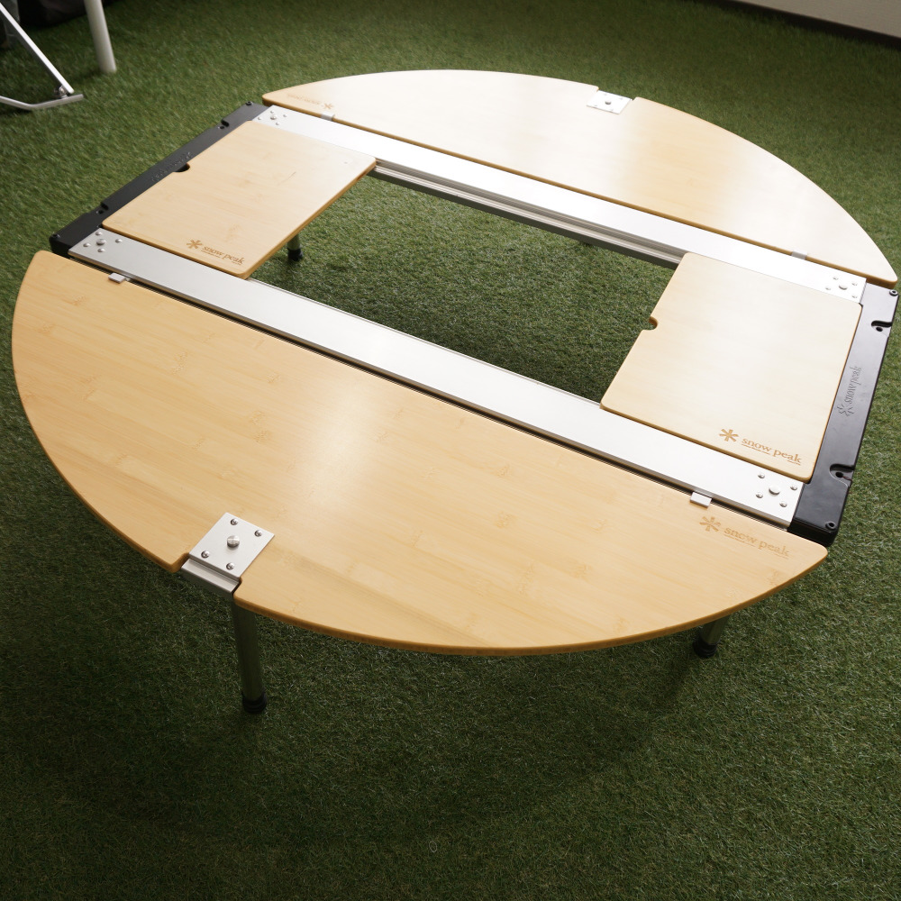 スノーピーク（snowpeak）のラウンジアイアングリルテーブルセット/ CK