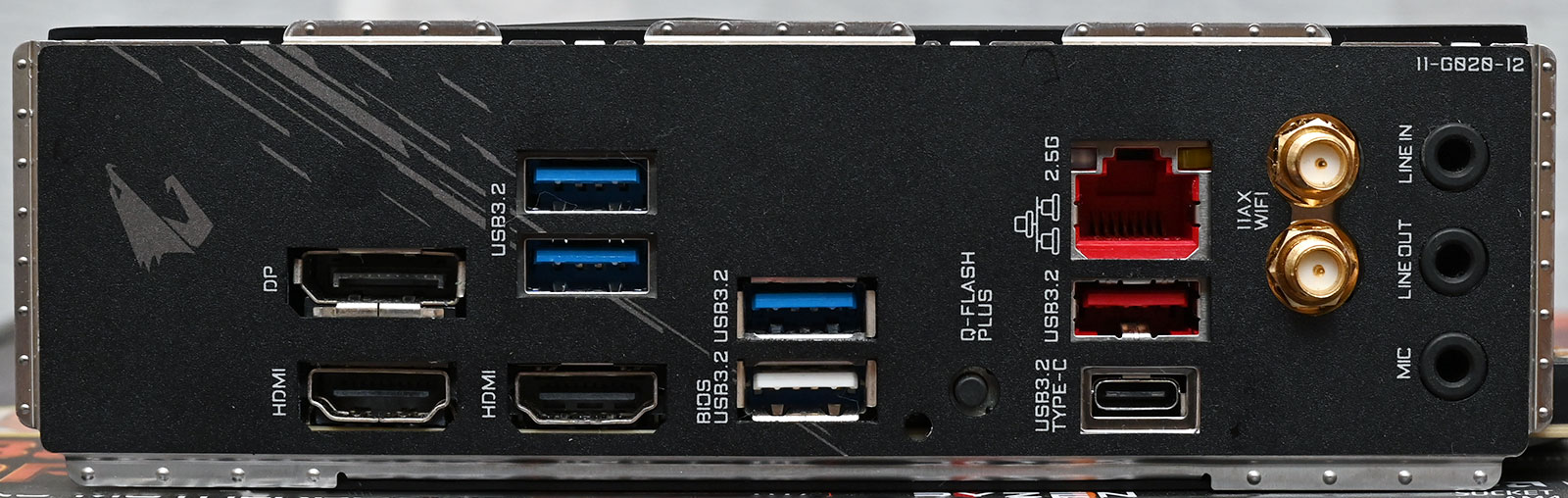 レビュー Ryzen5000シリーズに最適なマザーボード B550I AORUS PRO AX