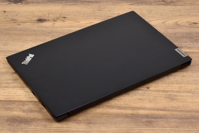 レノボ ThinkPad E14 Gen 3 (AMD) レビュー：実用性とコスト