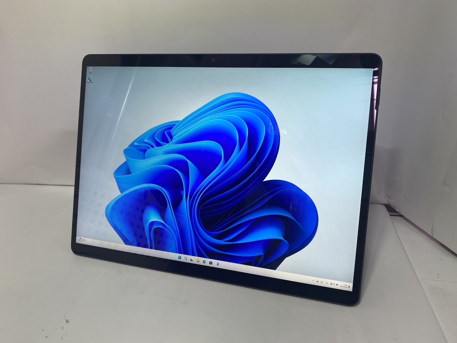 Microsoft(マイクロソフト) Surface Pro 8 1983 8PV-00026の激安通販