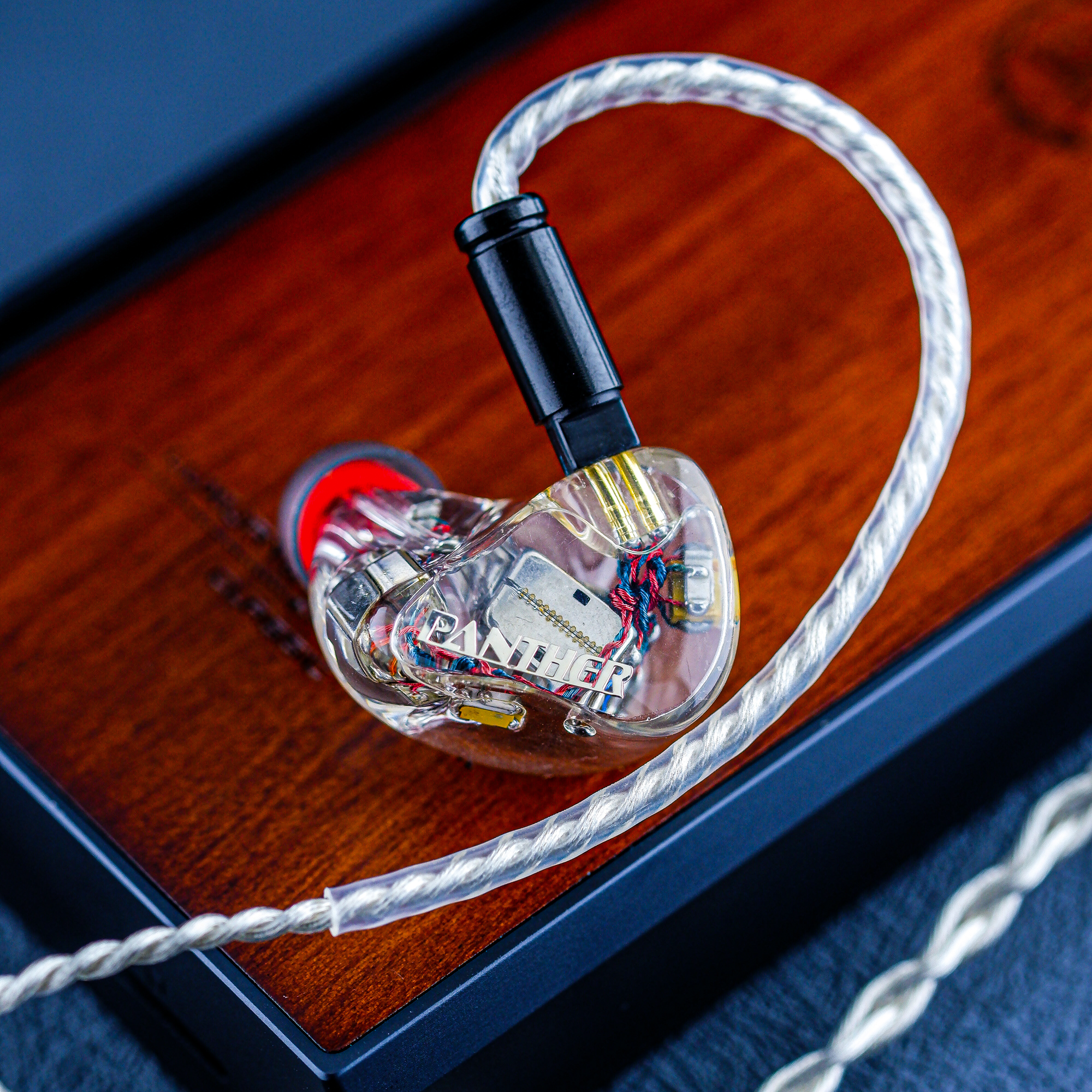 LEGEND K8 - UNIVERSAL IN-EAR MONITOR – Panther Audio