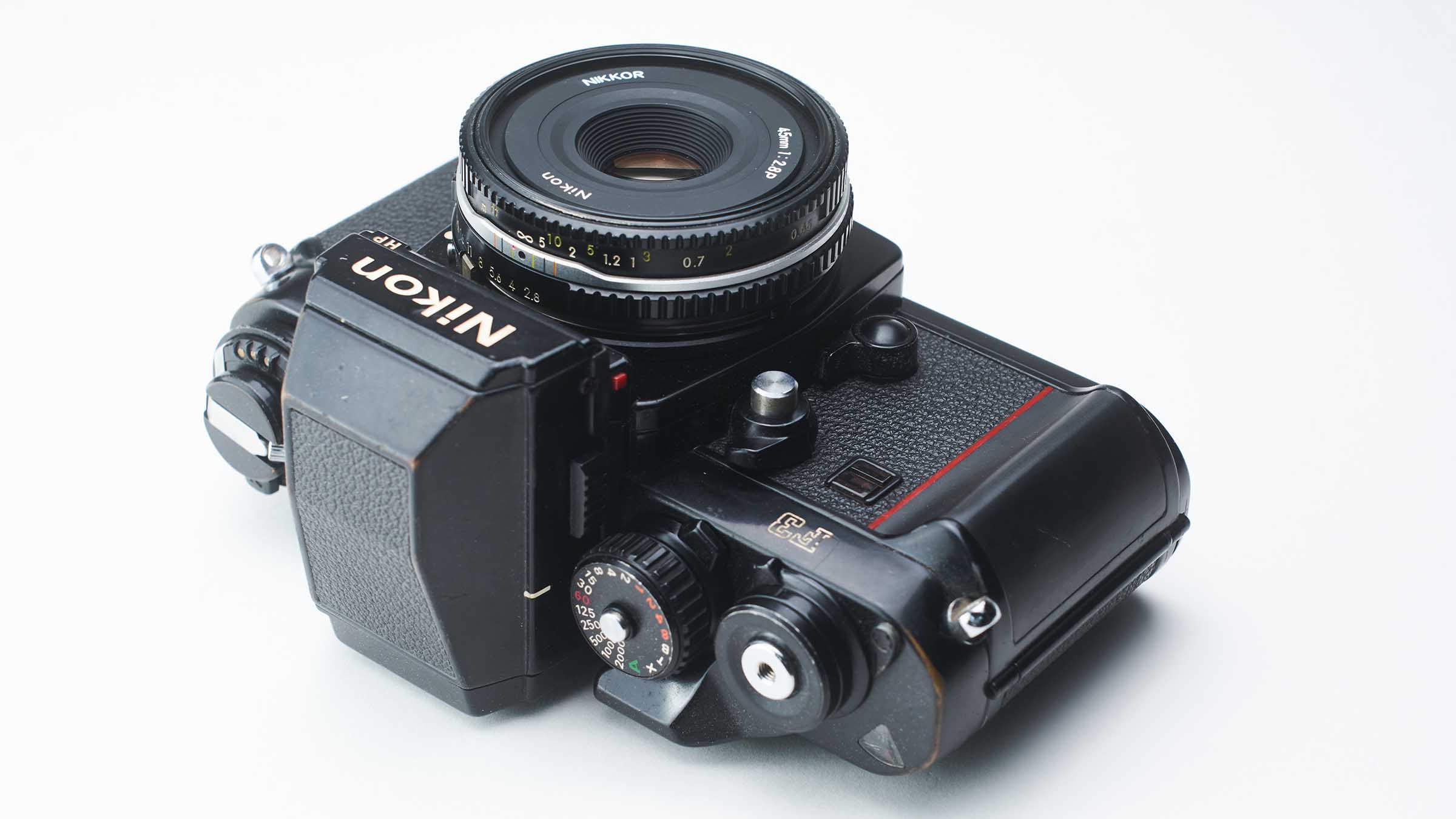 AI Nikkor 45mm F2.8P」の人気の理由はビジュアル系だから？ | 使える