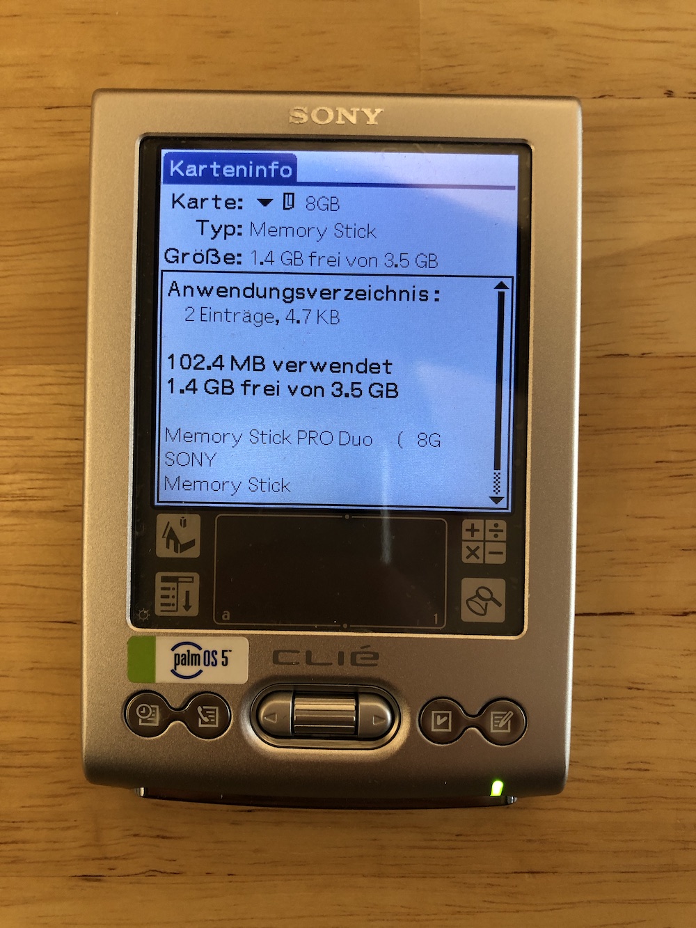 Using more than 2 GB in a Sony Clié with Palm OS 5.x - Palm2000