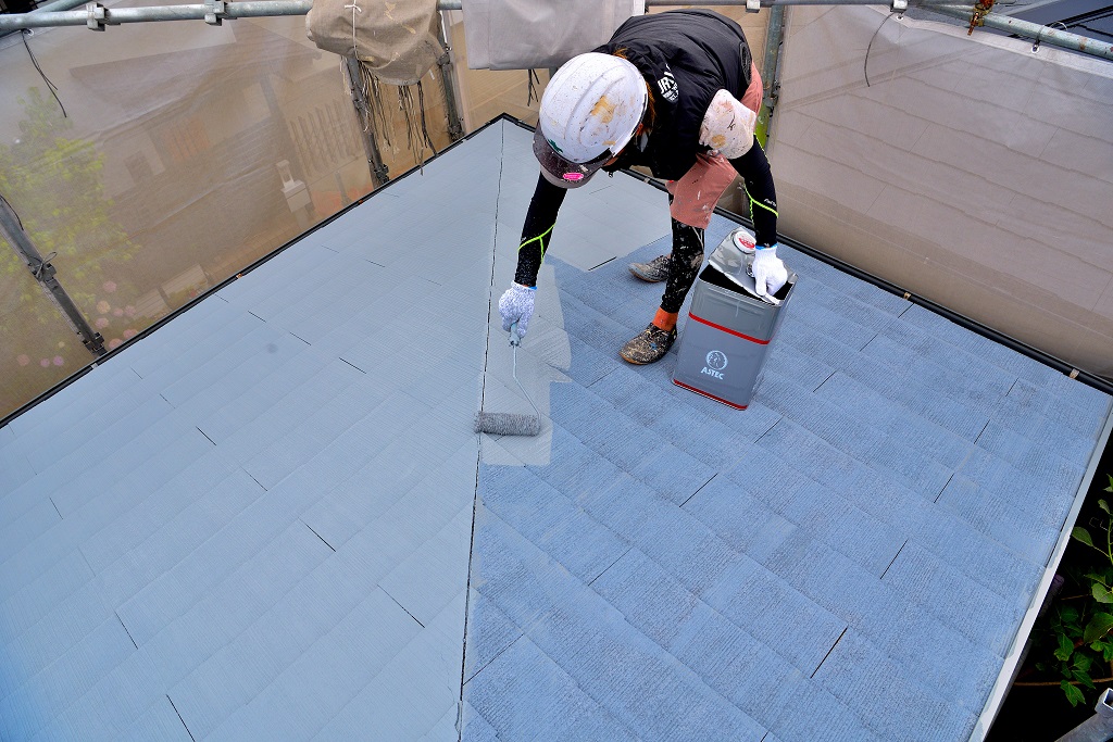 東大阪市で屋根にサーモテックシーラーを2回塗り-ペイント一番