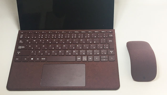 Surface Arcマウス レビュー】超薄型で高い質感、ユニークな変形が