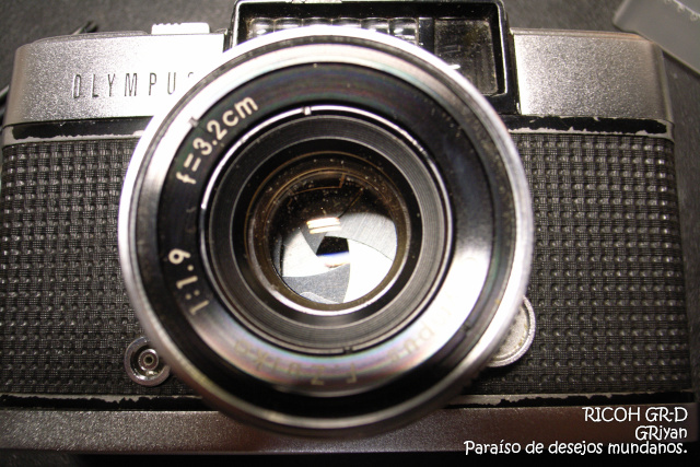 OLYMPUS PEN-D ジャンク のレストア と着脱式裏蓋 – Paraíso de