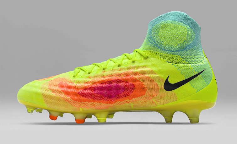 ナイキ サッカースパイク 初代『マジスタ オブラ FG』 ＆ 2代目