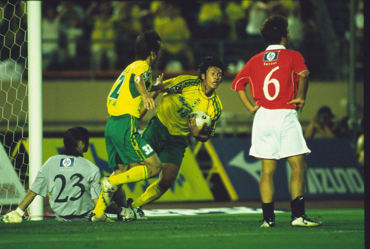 ロアッソ熊本所属の巻 誠一郎選手が引退を発表されました！駒澤大学