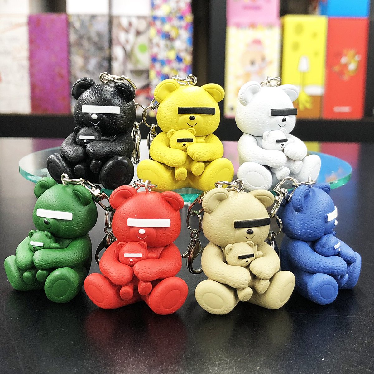 UNDERCOVER（アンダーカバー）×MEDICOM TOY 人形とリンゴ 新品 UNDERCOVER x MEDICOM TOY アンダーカバー GILAPPLE LIGHT BE