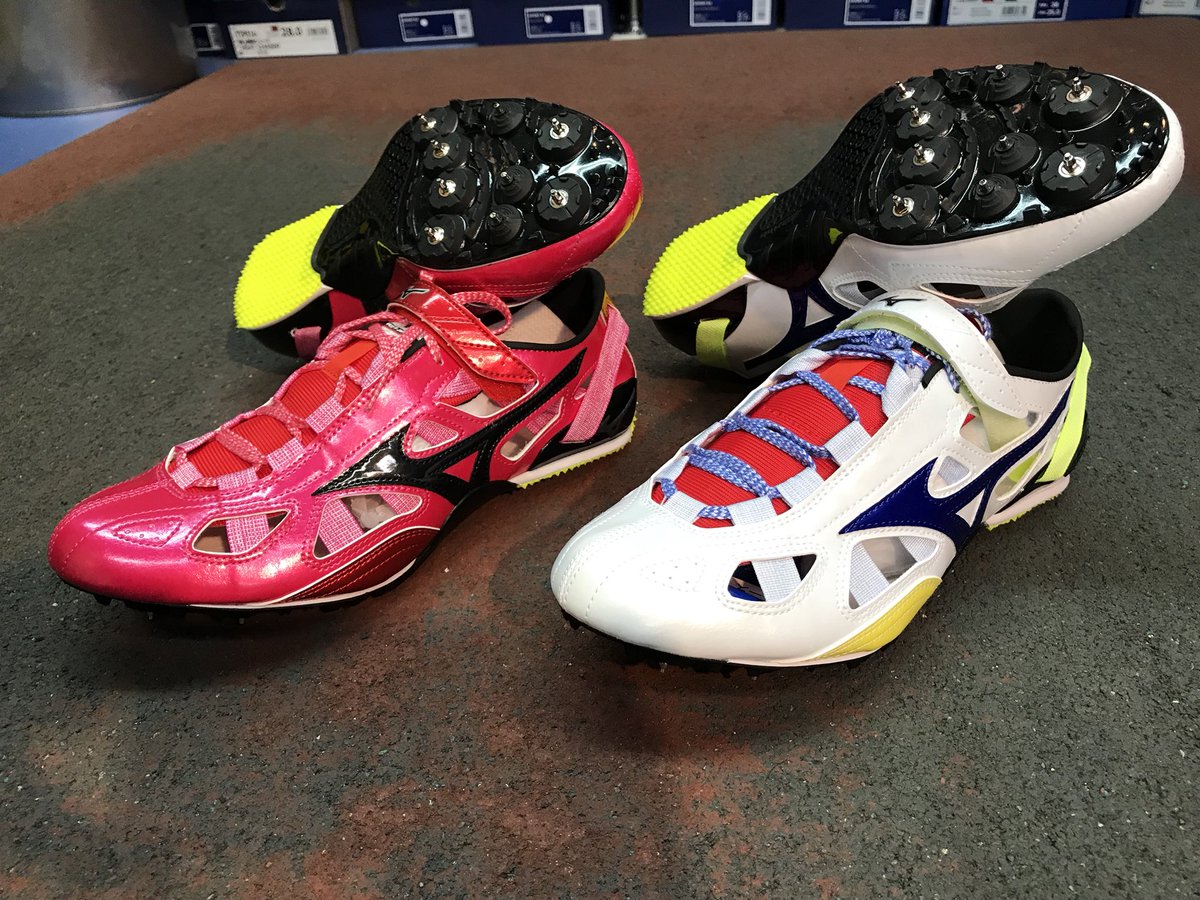 ミズノステップオリジナルスパイク入荷致しました‼️1枚目から