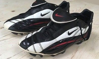 Zettons そのスパイクは2000年頃に発売された 『NIKE エアズーム