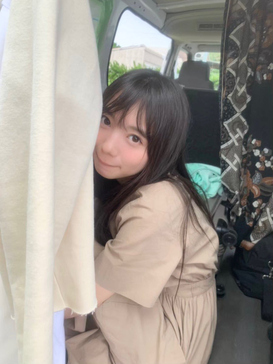 日向坂46 齊藤京子1st写真集「とっておきの恋人」発売中！【公式