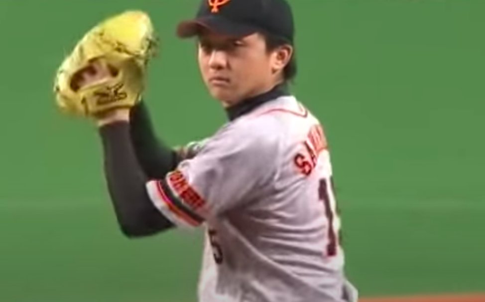 澤村拓一投手のグラブの使い方 ミズノ（ルーキー）、アンダーアーマー