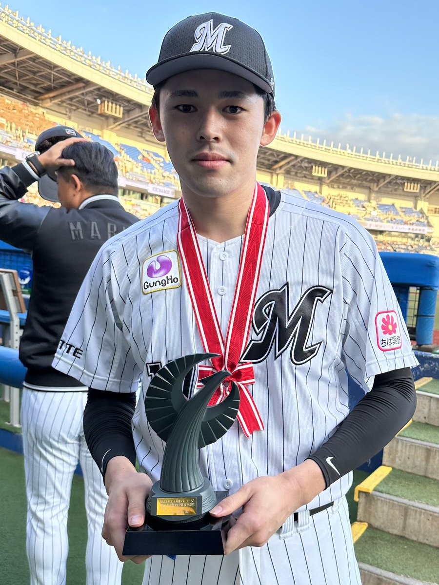 月間MVP賞の表彰式を終えた #佐々木朗希 投手。 これからの活躍にも