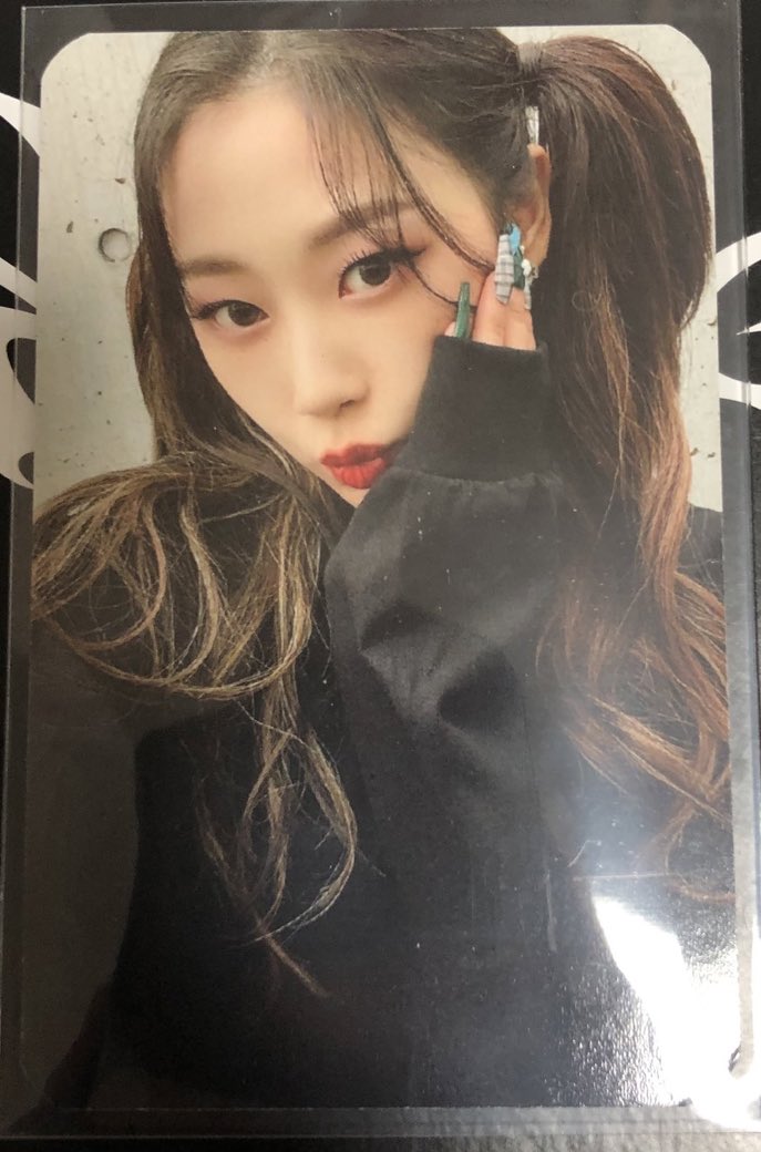 921. AESPA Savage Deluxe Box Giselle Photocard