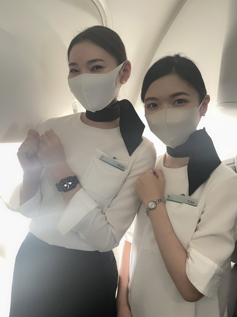 客室乗務員 が仕事のときに 身につけている時計は❓⌚️ ＼ #ZIPAIR