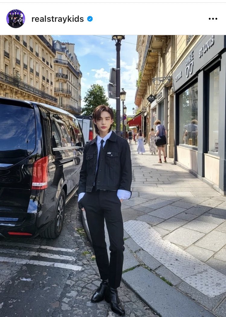 🧭スキズ Instagram 情報🧭 2022.09.06(火)18:46 👑ヒョンジンが