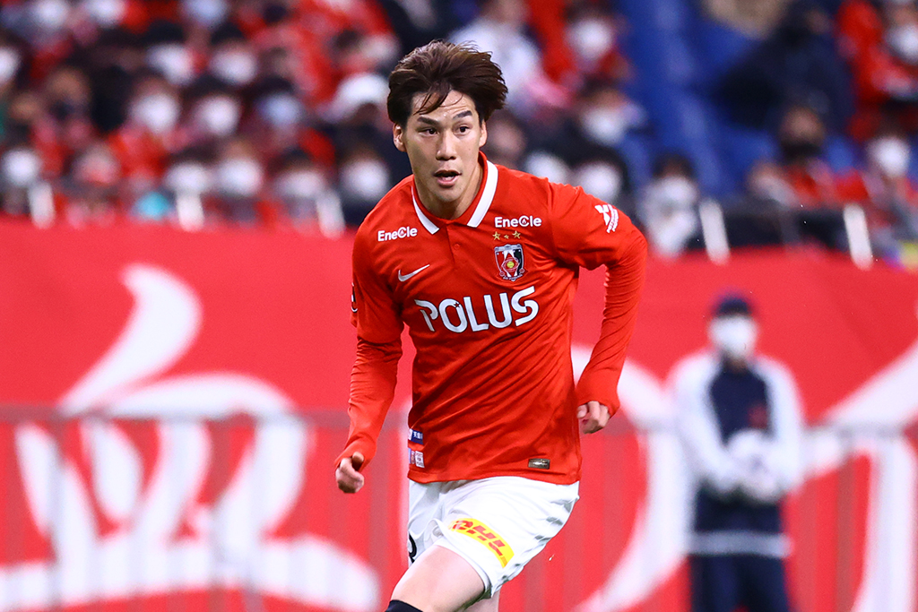 このたび、江坂 任選手(30歳)が、蔚山現代FC(韓国)へ完全移籍すること