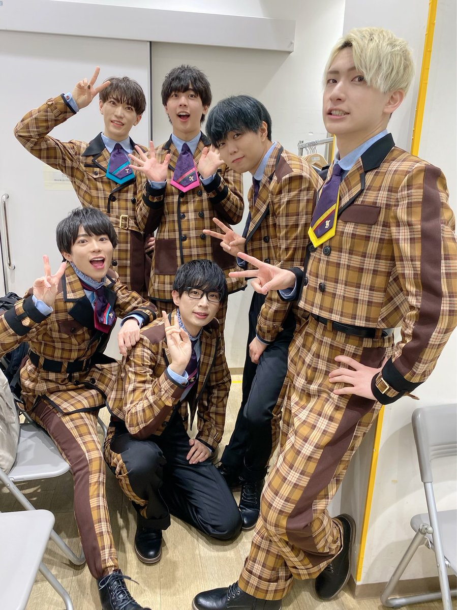 3rd ALBUM「FEBRUARY」発売記念フリーライブ@サンシャインシティ 噴水