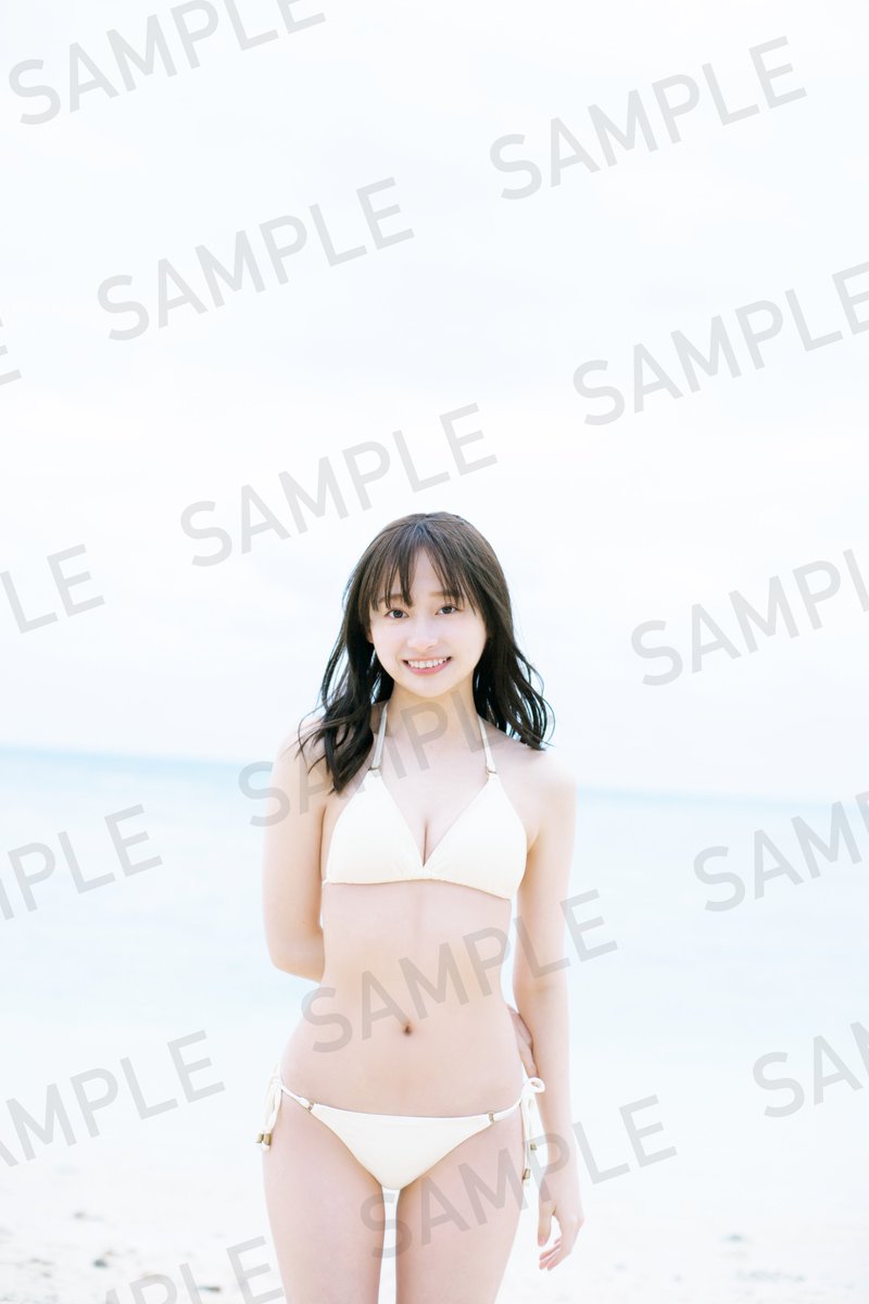 今回配信中の #影山優佳1st写真集 特典ポスターはこちら🎵 🛒画面の
