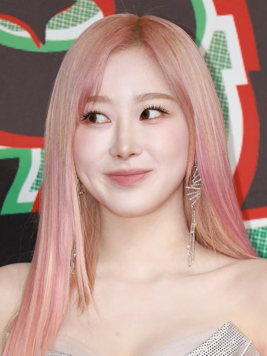 本日10月30日はaespa #ジゼル の誕生日💝 マルチリンガルの実力派